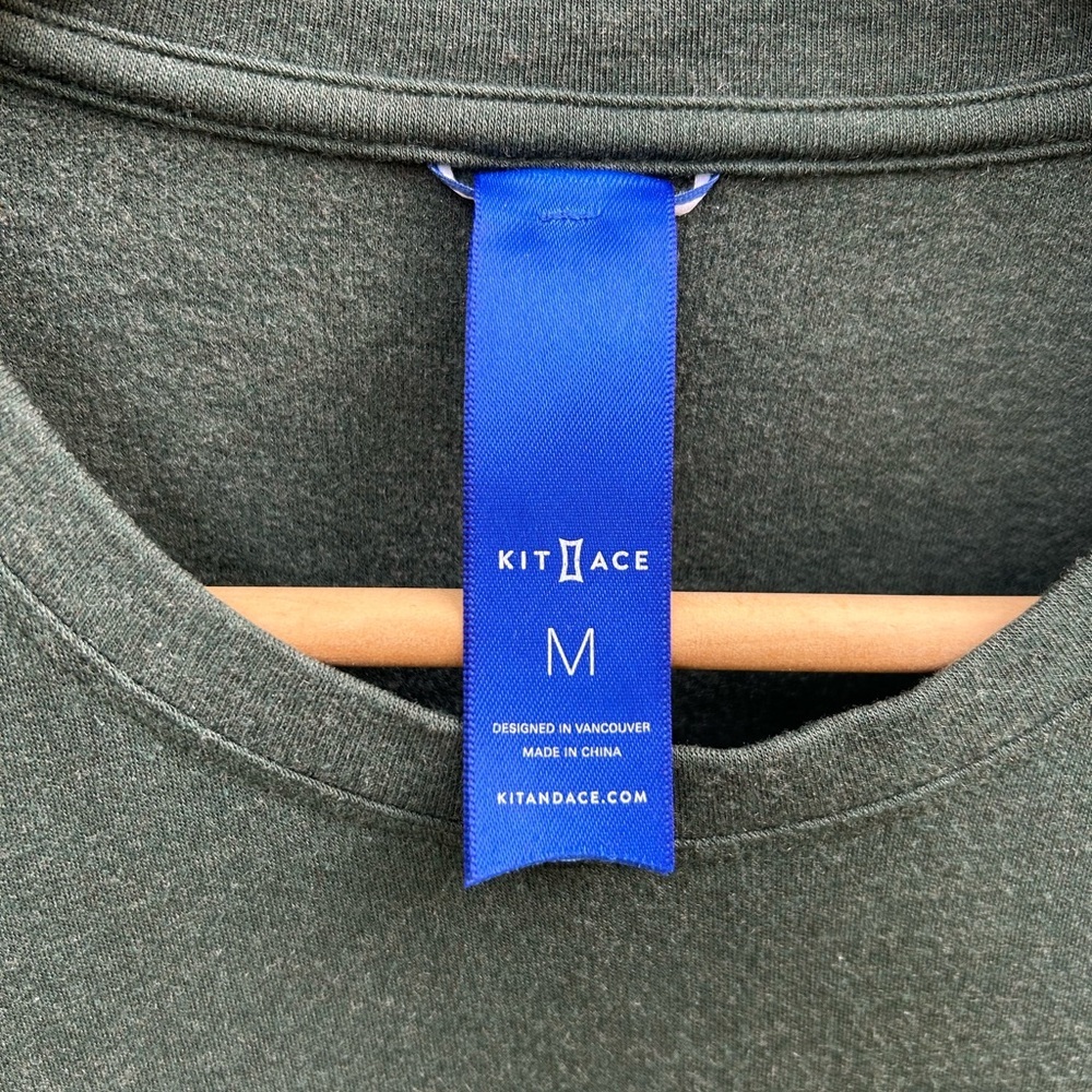 Kit & Ace Crewneck pocket tee, size M - Picture 4 of 8